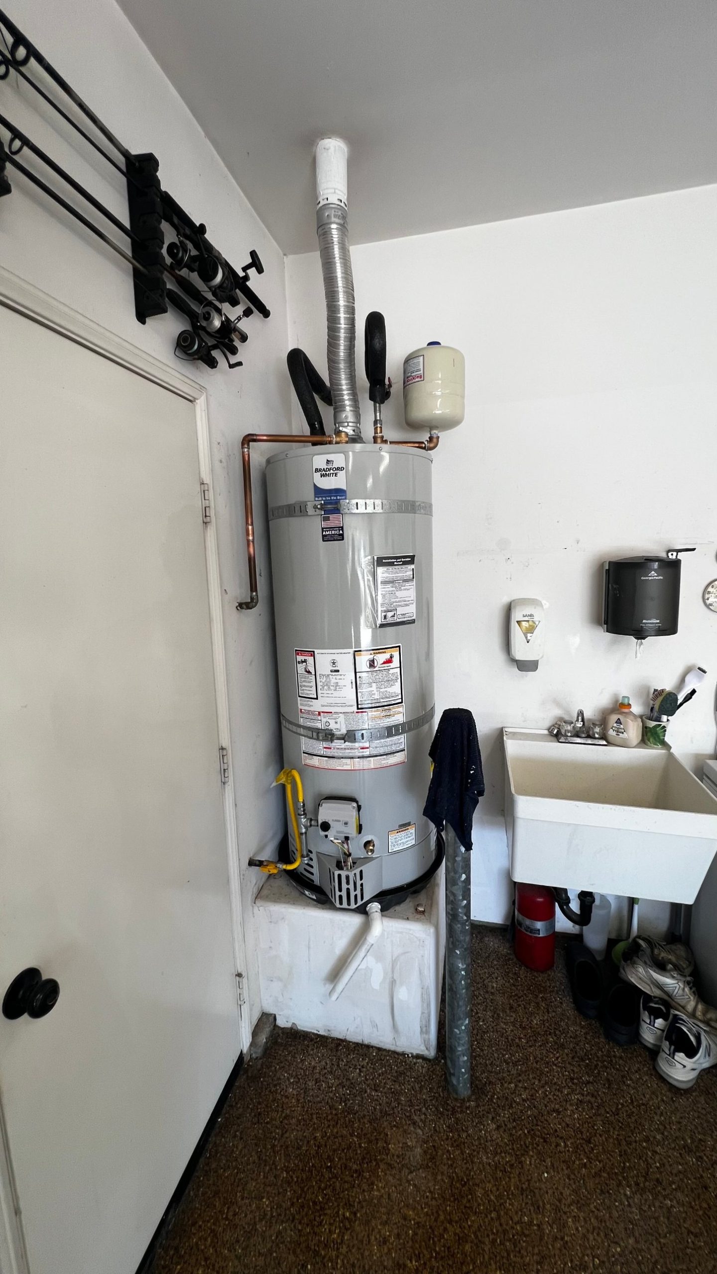 bradford-white-water-heater-replacement-garage-platform